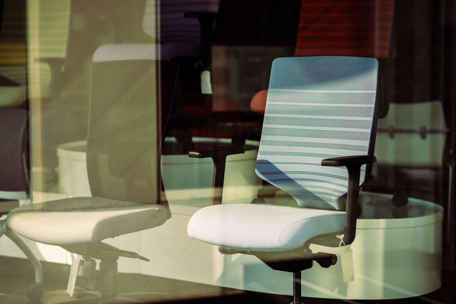 Fauteuil de bureau repose-pieds & supports lombaires